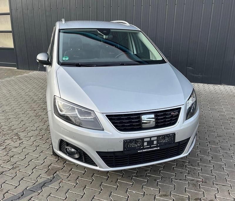 Reflexsilver Gebraucht 2021 Seat Alhambra FR-Line Van / Kleinbus | 24.490 € (Superpreis) - Bild 1/4