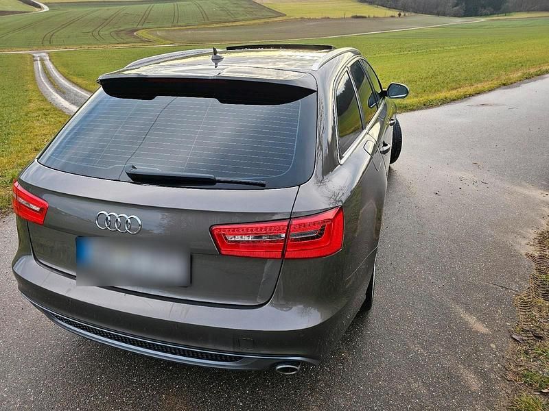 Gebraucht Audi A6 204 PS (150 kW) 2014 Grau Kombi
