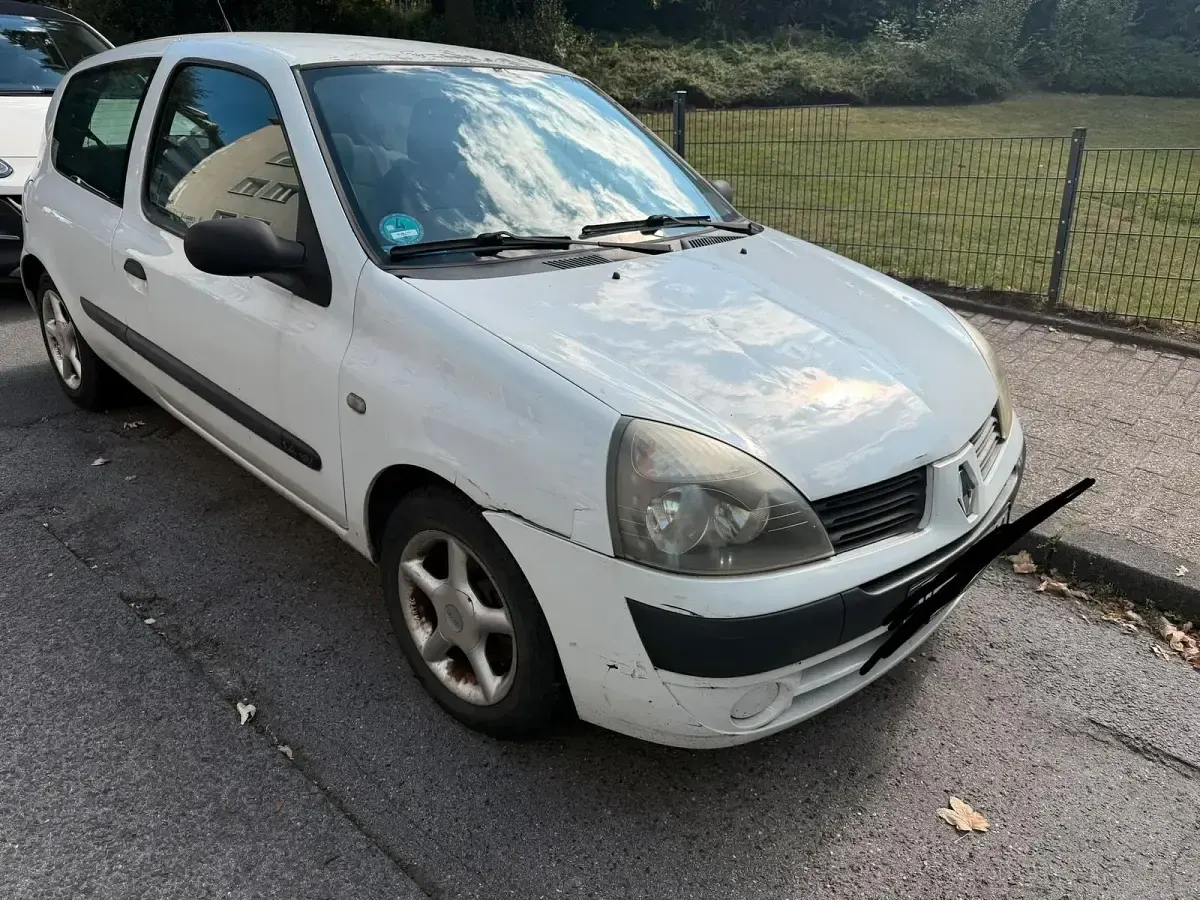 Gebraucht Renault Clio 98 PS (72 kW) 2004 Weiß Kleinwagen