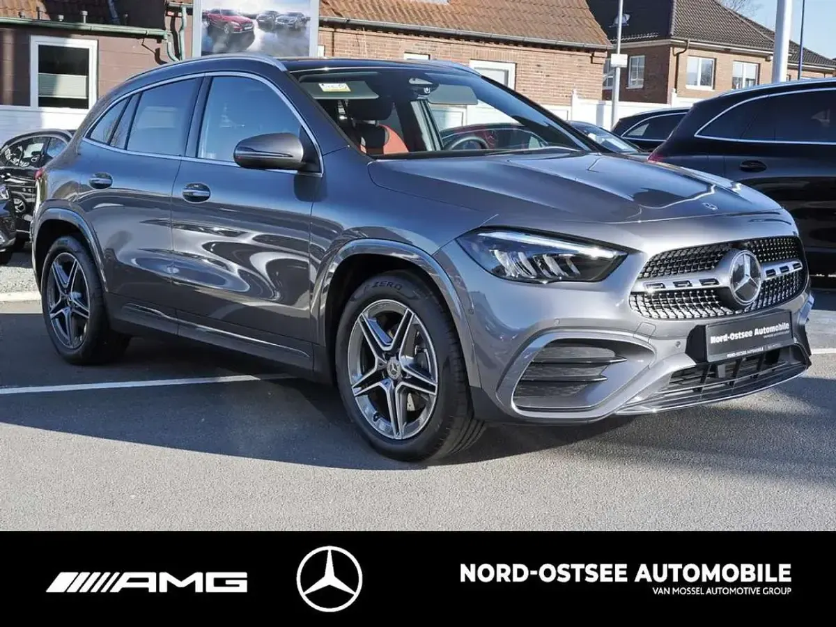 Gebraucht Mercedes GLA220 Premium 190 PS (139 kW) 2024 Metalliclack mountaingrau SUV