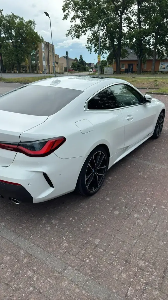 Gebraucht BMW 420 190 PS (139 kW) 2023 Weiß Coupé