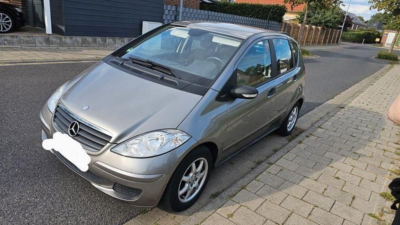 Grau Gebraucht 2004 Mercedes A170 Classic Van / Kleinbus | 800 € (Superpreis) - Bild 1/4