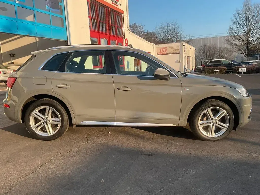 Gebraucht Audi Q5 S-Line 286 PS (210 kW) 2020 Grau SUV