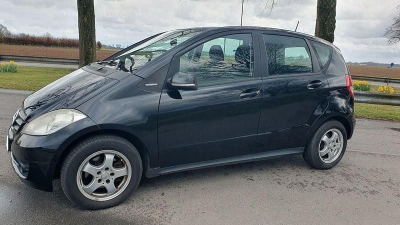 Gebraucht Mercedes A150 95 PS (69 kW) 2009 Schwarz Limousine