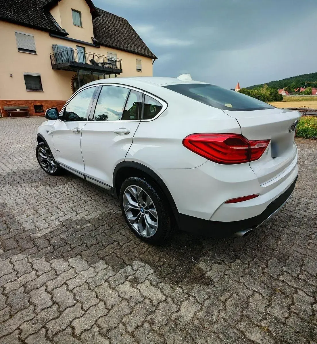 Gebraucht BMW X4 Sport Line 190 PS (139 kW) 2016 Weiß SUV