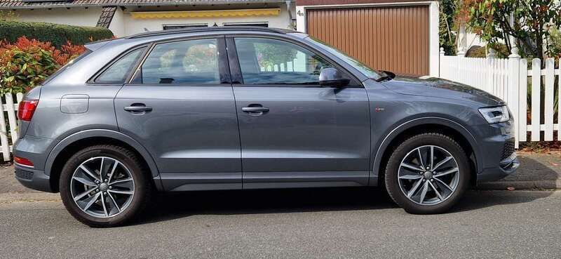 Grau Gebraucht 2017 Audi Q3 Sport SUV | 21.000 € (Fairer Preis) - Bild 1/4