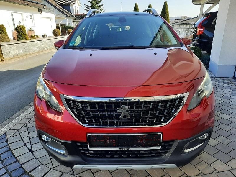 Gebraucht Peugeot 2008 Allure 120 PS (88 kW) 2017 Rot SUV
