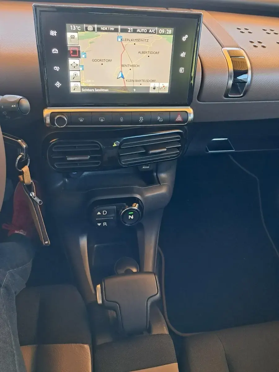 Gebraucht Citroën C4 SELECTION 99 PS (72 kW) 2016 Gelb Limousine