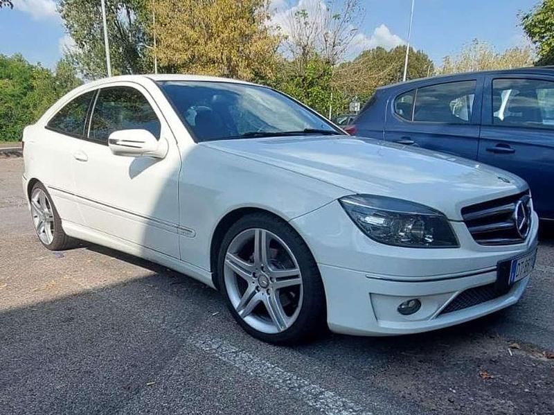 Gebraucht Mercedes CLC180 143 PS (105 kW) 2009 Weiß Kleinwagen