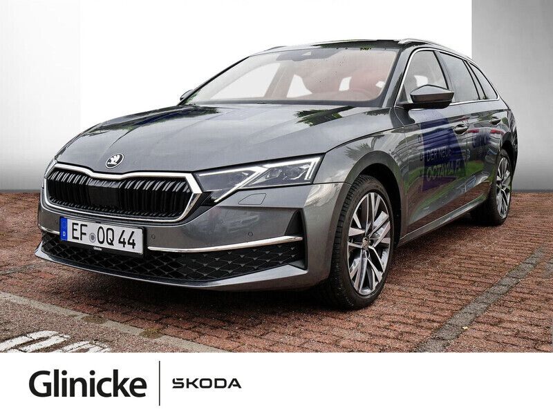 Grau Gebraucht 2024 Skoda Octavia Selection Kombi | 33.894 € (Fairer Preis) - Bild 1/4