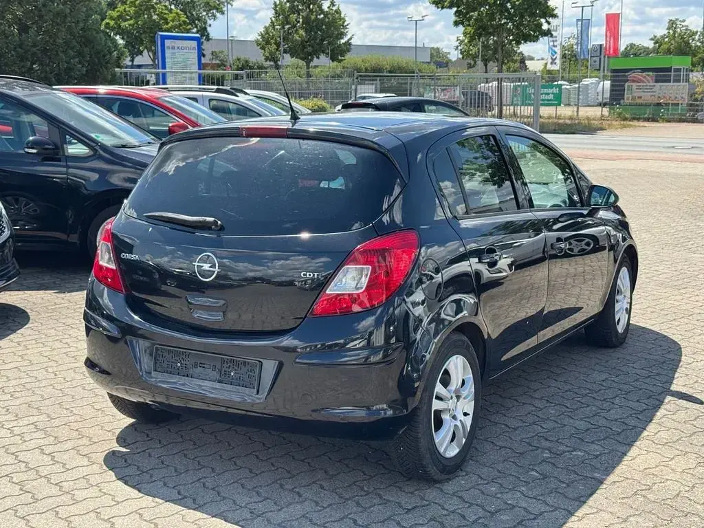 Gebraucht Opel Corsa Edition 90 PS (66 kW) 2010 Schwarz Kleinwagen