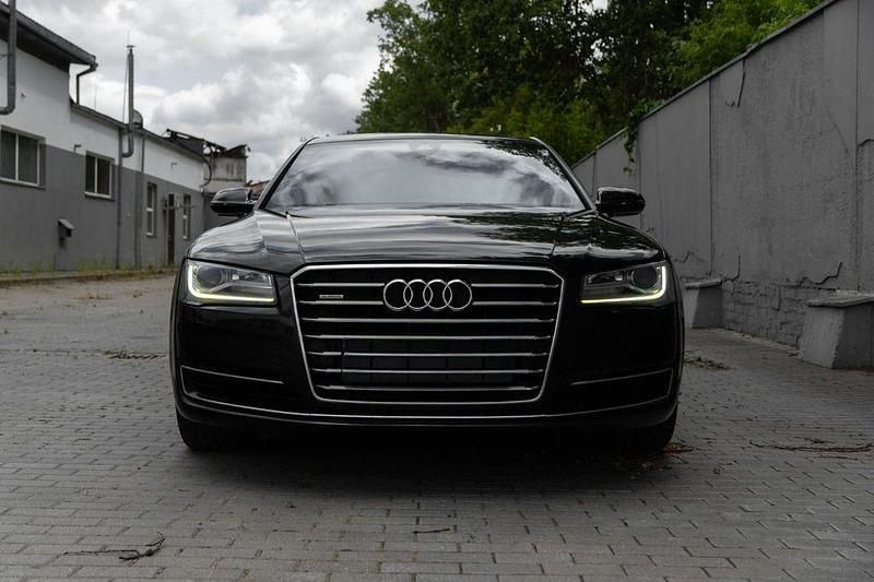 Gebraucht Audi A8 Ambiente 258 PS (189 kW) 2014 Schwarz Limousine