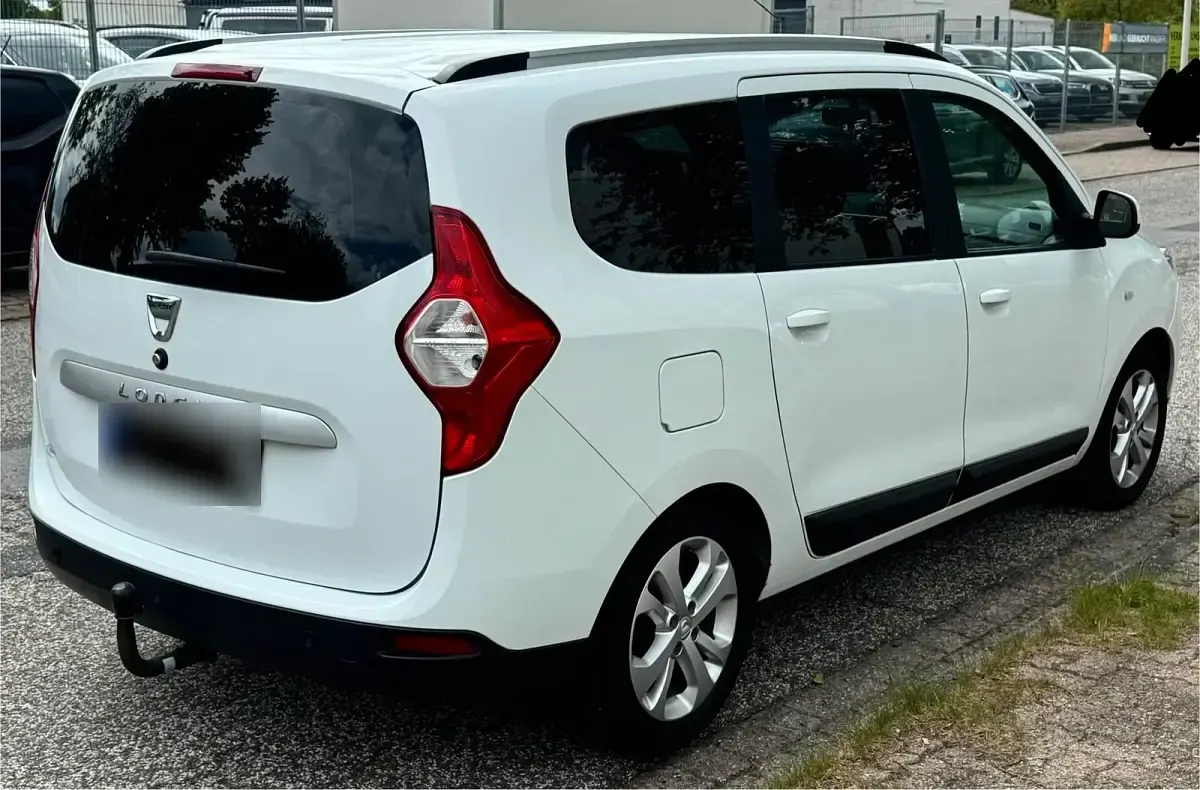 Gebraucht Dacia Lodgy 107 PS (78 kW) 2014 Weiß Van / Kleinbus