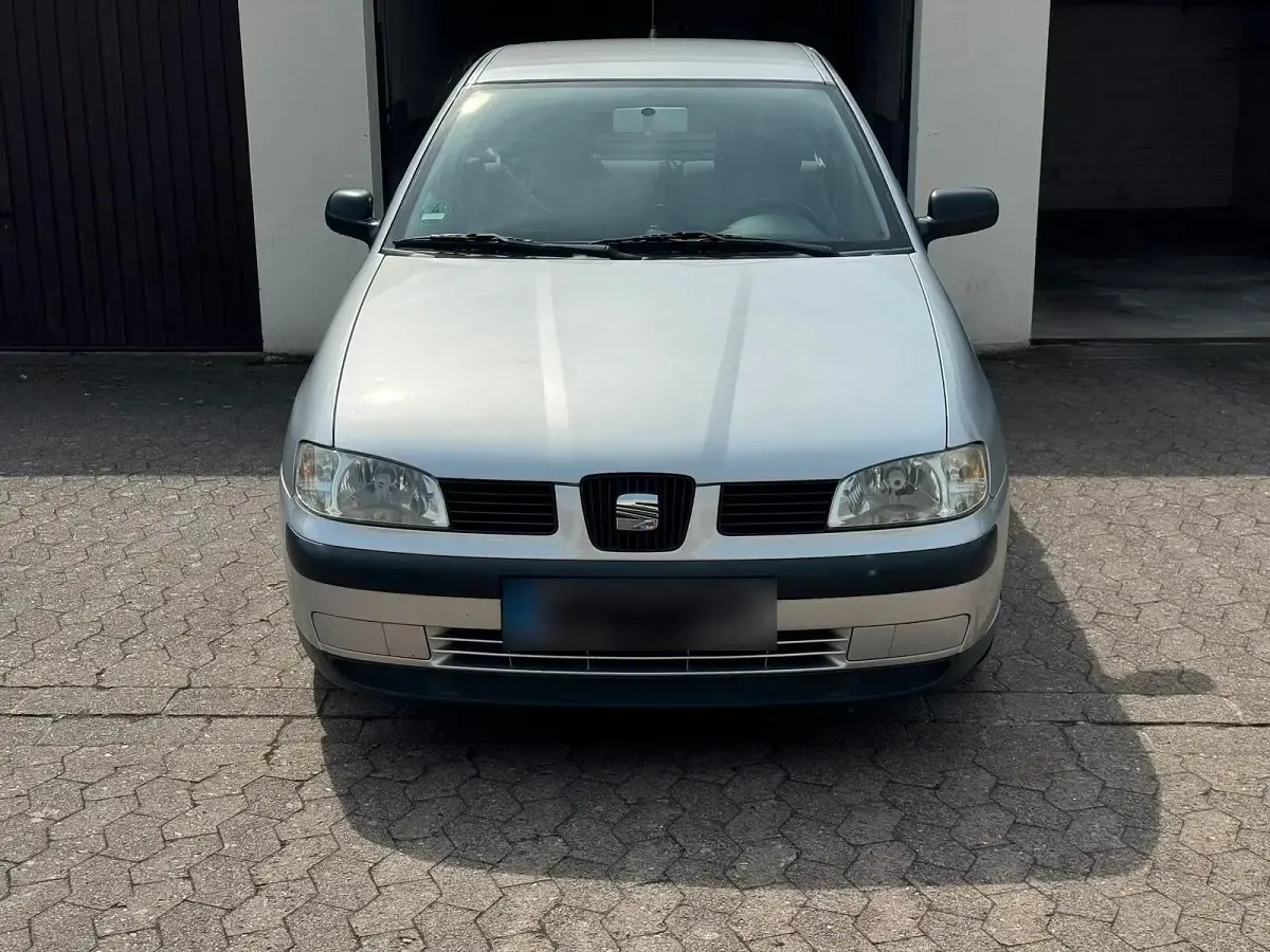Gebraucht Seat Ibiza 64 PS (47 kW) 2001 Silber Kleinwagen
