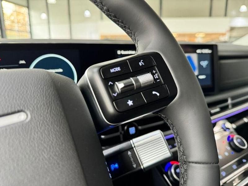 Gebraucht Hyundai Santa Fe Intro Edition 215 PS (158 kW) 2024 Schwarz SUV