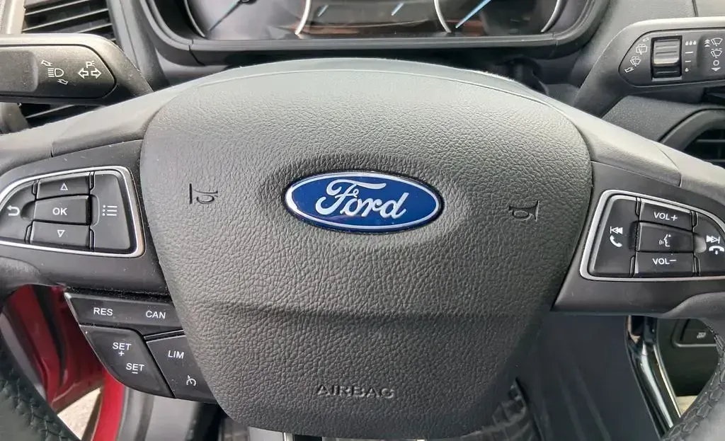 Gebraucht Ford Ecosport Titanium 125 PS (91 kW) 2023 Rot SUV