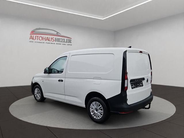 Gebraucht VW Caddy 102 PS (75 kW) 2022 Weiss Van / Kleinbus