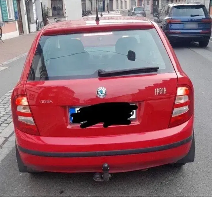 Gebraucht Skoda Fabia 75 PS (55 kW) 2003 Rot Kleinwagen