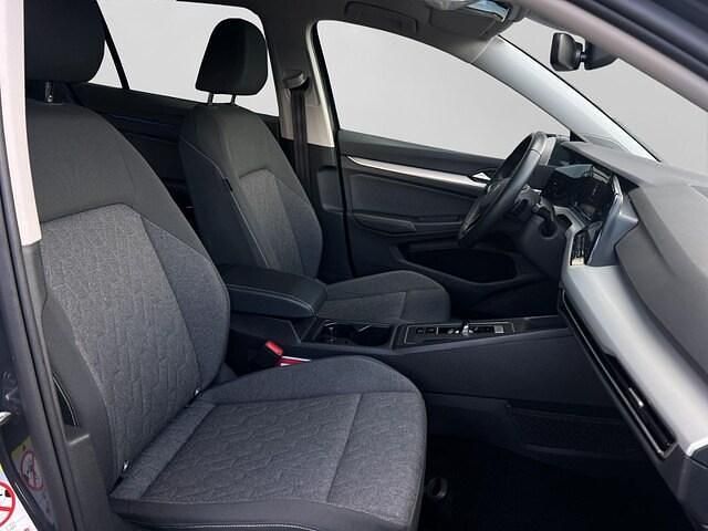 Gebraucht VW Golf VIII Move 116 PS (85 kW) 2024