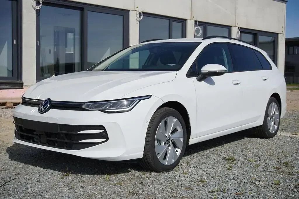 Nowe VW Golf VIII 150 KM (110 kW) 2026 Biały Kombi