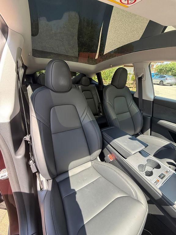 Gebraucht Tesla Model Y 378 kW (514 PS) 2024 Rot SUV