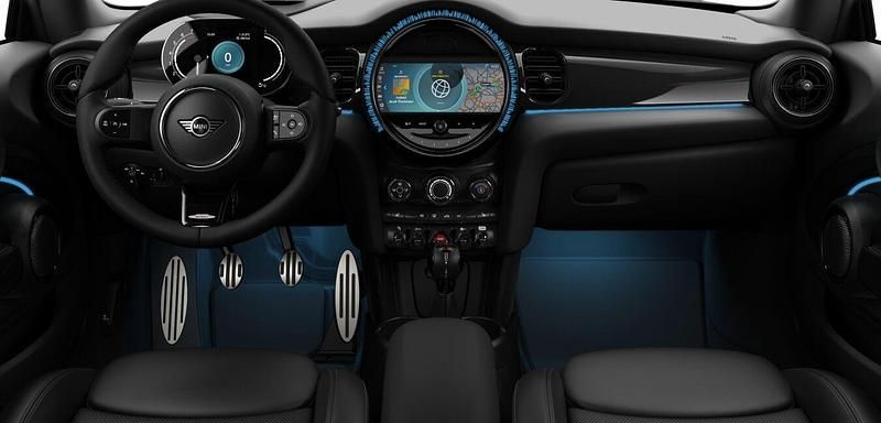 Second-hand Mini Cooper 136 CP (100 kW) 2022 Negru Hatchback