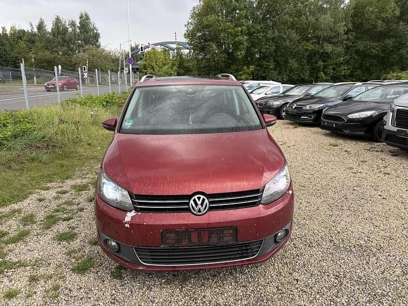 Rot Gebraucht 2011 VW Touran Highline Van / Kleinbus | 3.450 € (Guter Preis) - Bild 1/4