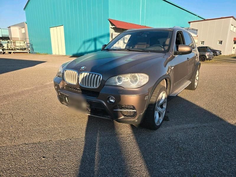 Braun Gebraucht 2010 BMW X5 SUV | 14.000 € - Bild 1/4
