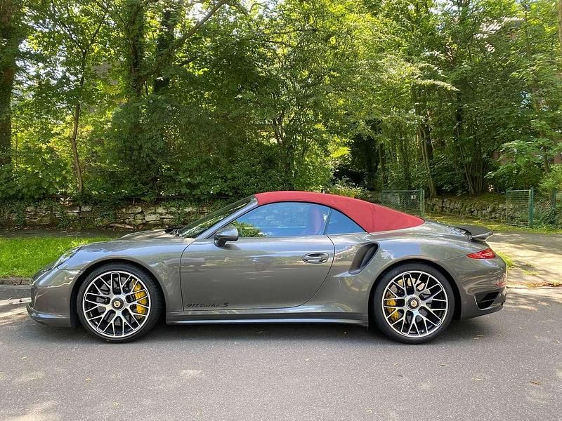 Grau Gebraucht 2015 Porsche 911 Turbo S Cabriolet Cabrio | 116.500 € - Bild 1/3