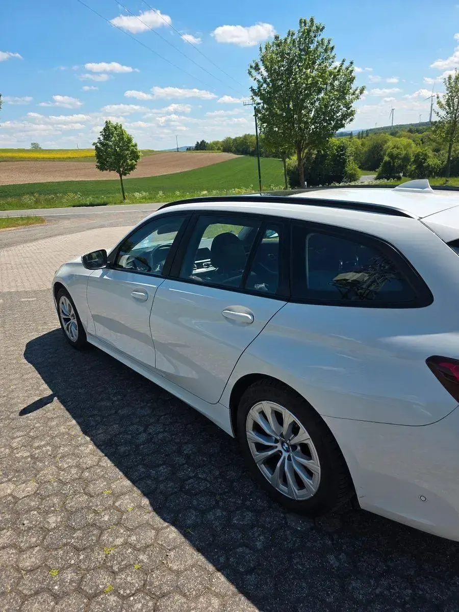 Gebraucht BMW 318 150 PS (110 kW) 2020 Weiß Kombi