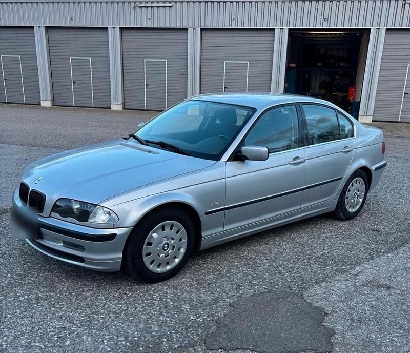 Gebraucht BMW 320 170 PS (125 kW) 2001 Silber Limousine