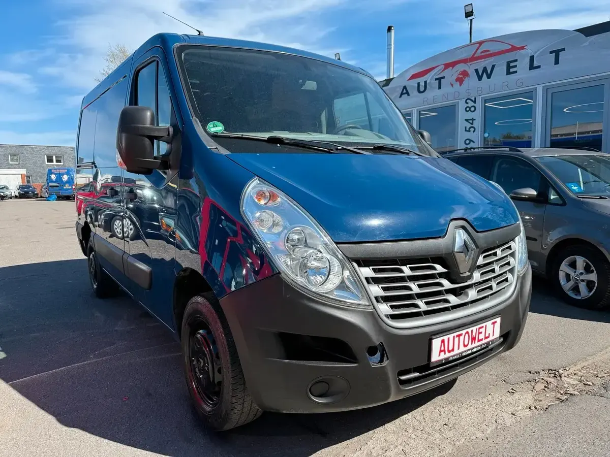 Usado Renault Master 110 HP (80 kW) 2016 Azul Van