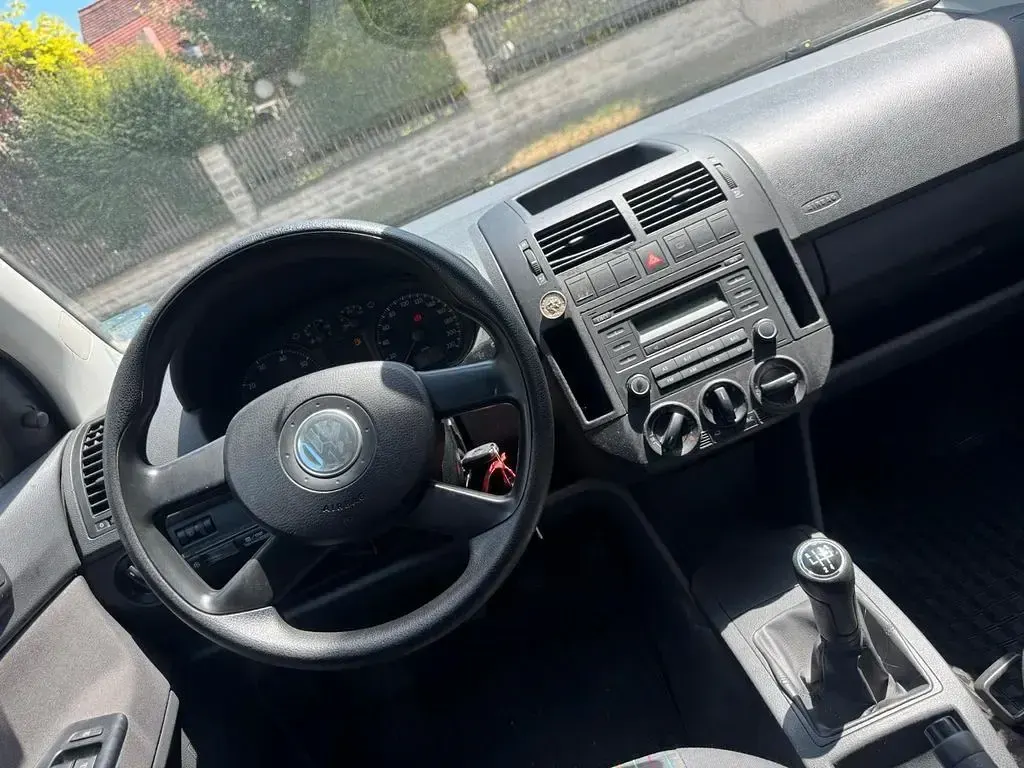 Gebraucht VW Polo Basis 64 PS (47 kW) 2005 Kleinwagen
