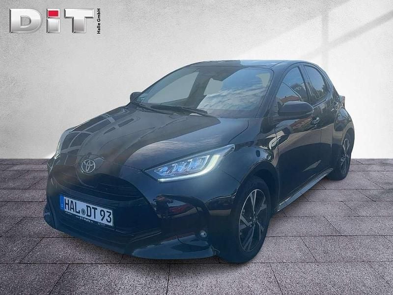 Mysticschwarz Neu 2025 Toyota Yaris Team Kleinwagen | 22.440 € (Superpreis) - Bild 1/4