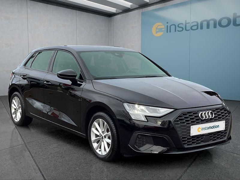 Gebraucht Audi A3 Sportback 116 PS (85 kW) 2020 Schwarz Kleinwagen