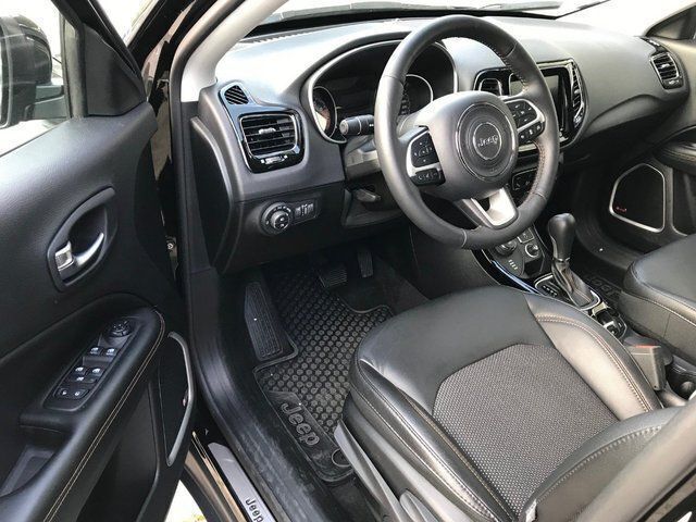 Gebraucht Jeep Compass Limited 170 PS (125 kW) 2017 Schwarz SUV