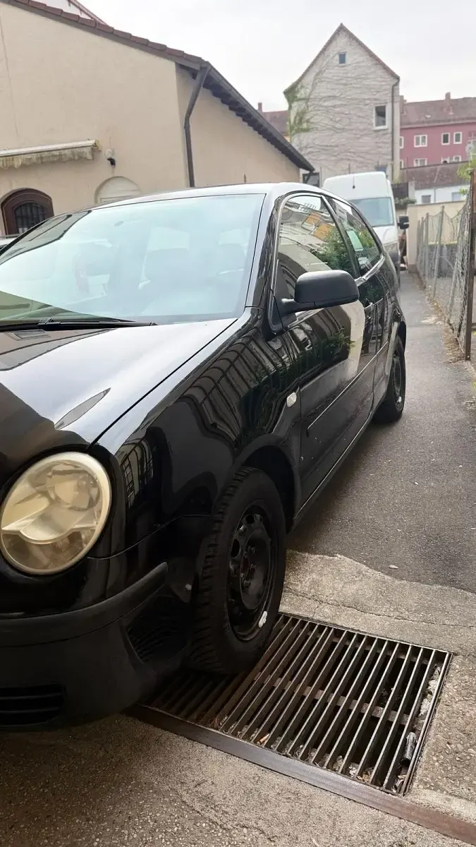 Gebraucht VW Polo 75 PS (55 kW) 2003 Schwarz Coupé