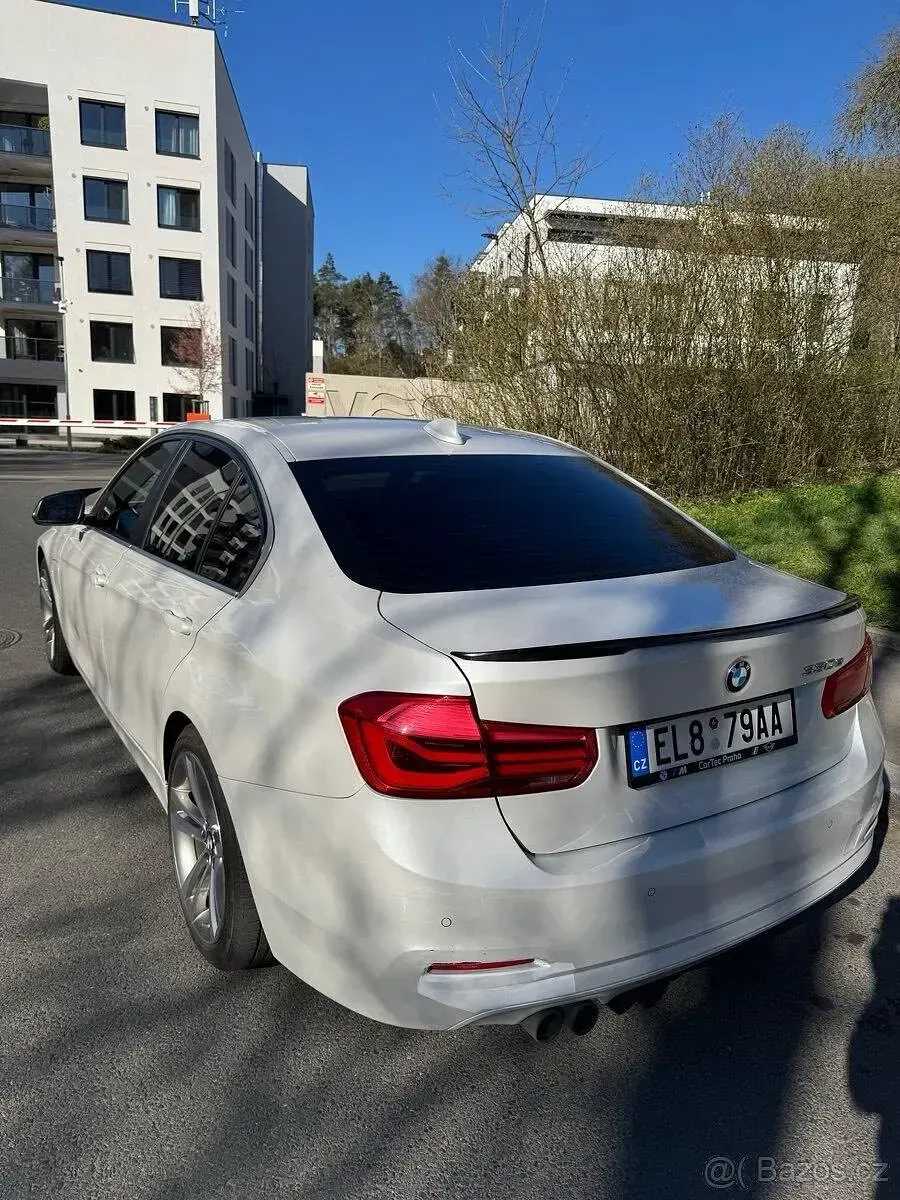 Käytetty BMW 330 iPerformance 252 HP (185 kW) 2016 Sedan