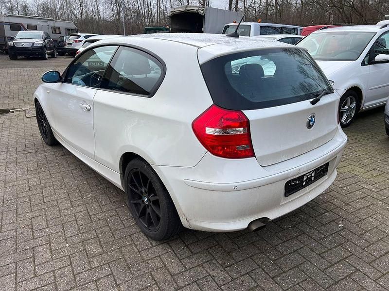 Gebraucht BMW 116 Advantage 122 PS (89 kW) 2007 Weiß Kleinwagen