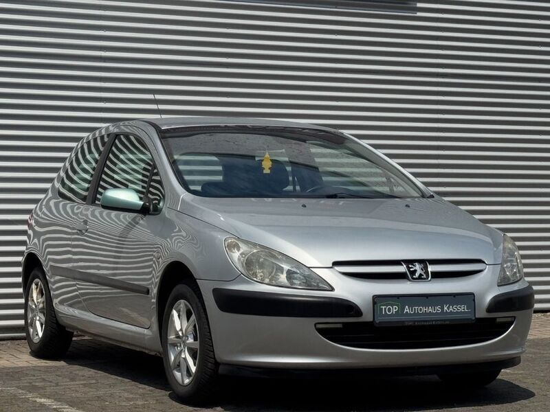 Grau Gebraucht 2003 Peugeot 307 Tendance Kleinwagen | 1.990 € (Etwas zu teuer) - Bild 1/1