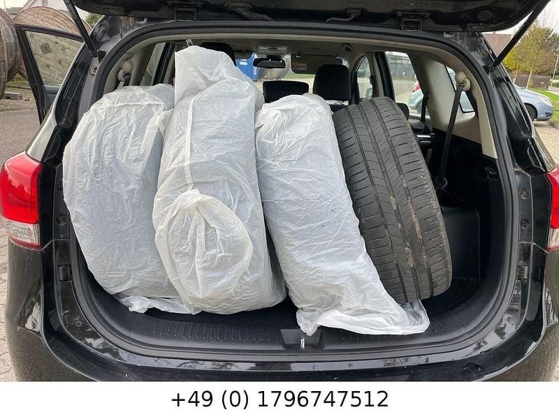 Gebraucht Kia Carens 136 PS (100 kW) 2014 Schwarz Van / Kleinbus