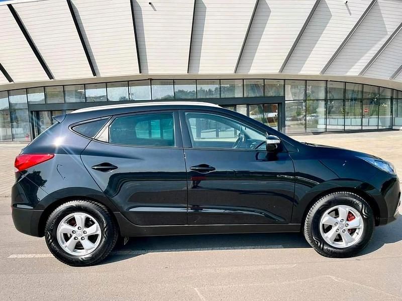 Gebraucht Hyundai ix35 136 PS (100 kW) 2011 Schwarz SUV