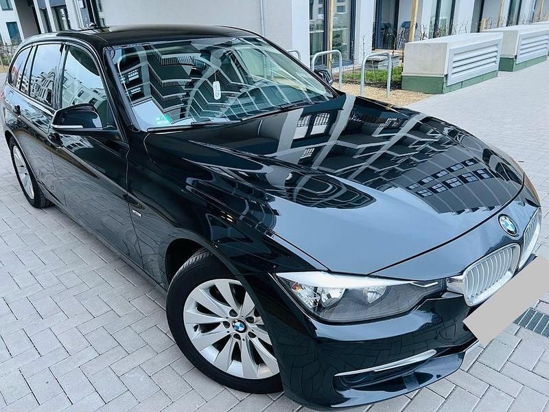 Gebraucht BMW 320 Performance 184 PS (135 kW) 2013 Schwarz Kombi