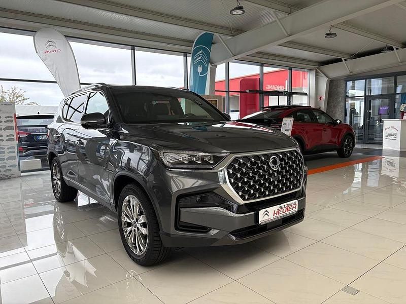 Marble grey Neu 2025 Ssangyong (KGM) Rexton SUV | 46.890 € - Bild 1/4