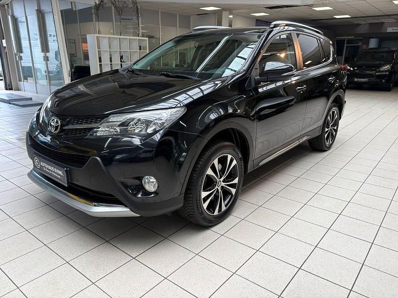 Schwarz Gebraucht 2015 Toyota RAV4 SUV | 12.900 € (Fairer Preis) - Bild 1/4