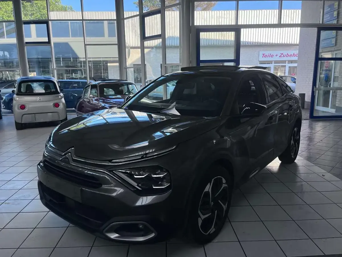 Gebraucht Citroën C4 131 PS (96 kW) 2024 Lackierung platinium SUV