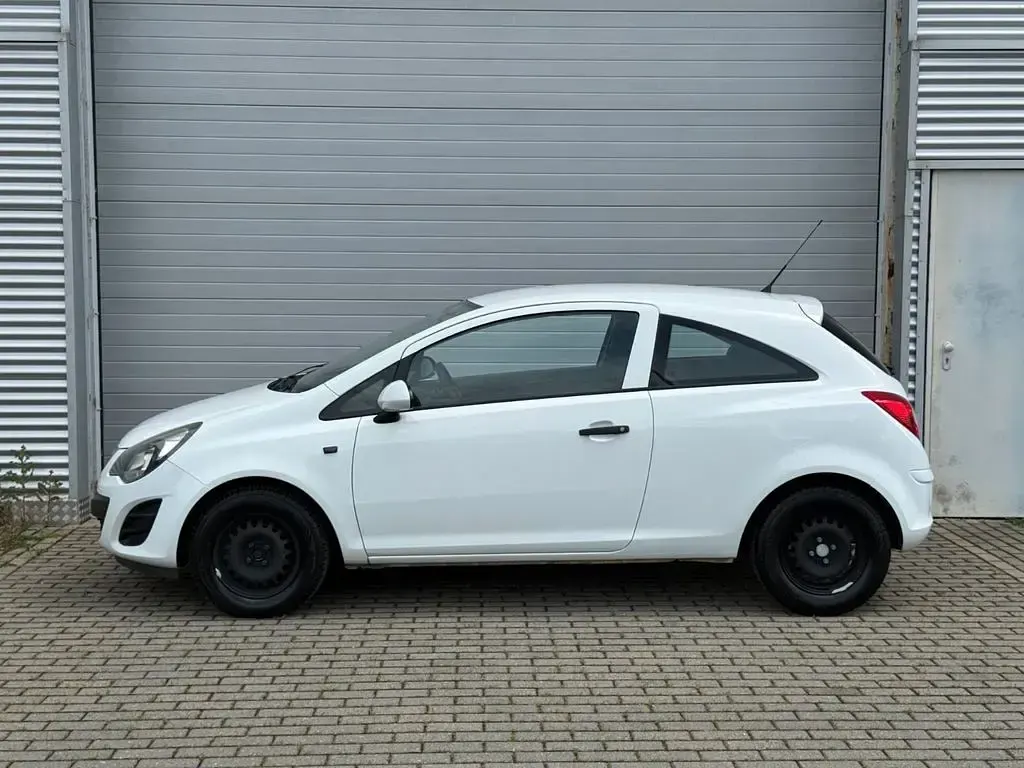 Gebraucht Opel Corsa Selection 69 PS (50 kW) 2015 Weiß Kleinwagen