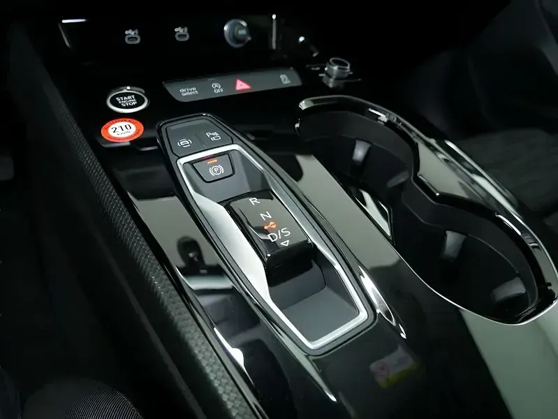Gebraucht Audi A5 150 PS (110 kW) 2025 Schwarz Kombi