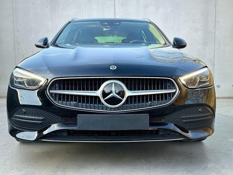 Gebraucht Mercedes C220 200 PS (147 kW) 2022 Schwarz Kombi
