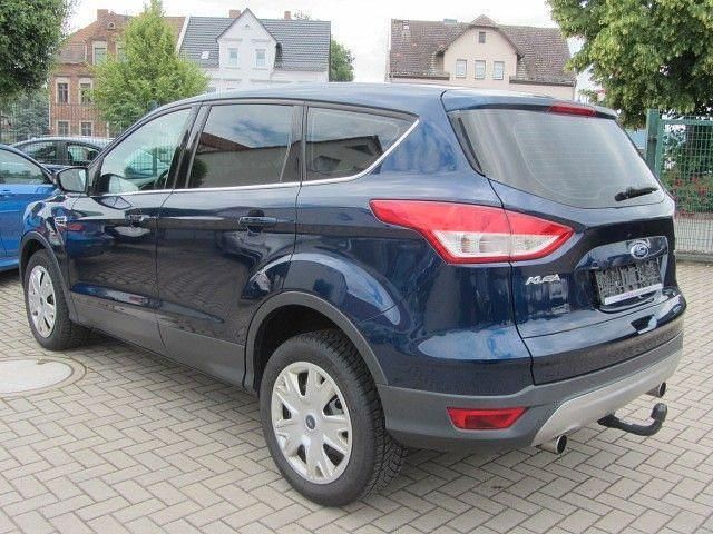 Gebraucht Ford Kuga Trend 150 PS (110 kW) 2013 Blau SUV